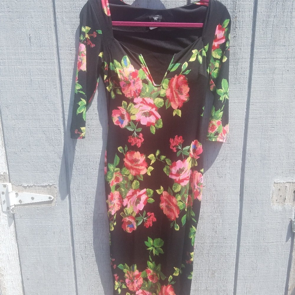 NWOT floral midi dress